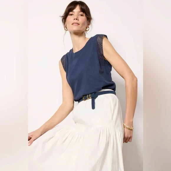 Evereve Penelope Eyelet Trim Tank - Picture 2 of 12